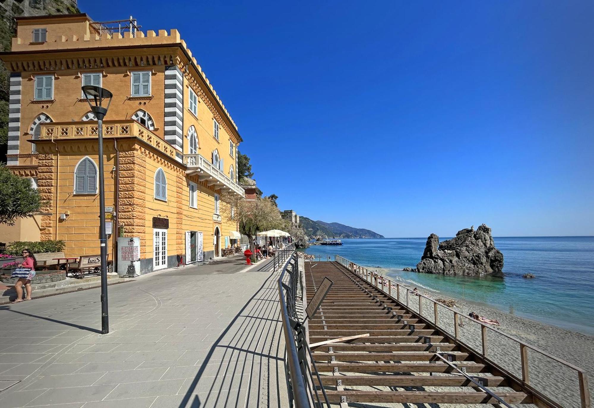 Hotel Meuble Agavi Монтеросо ал Маре Екстериор снимка