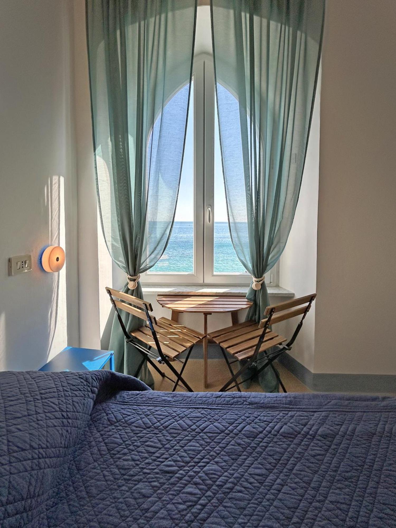 Hotel Meuble Agavi Монтеросо ал Маре Екстериор снимка