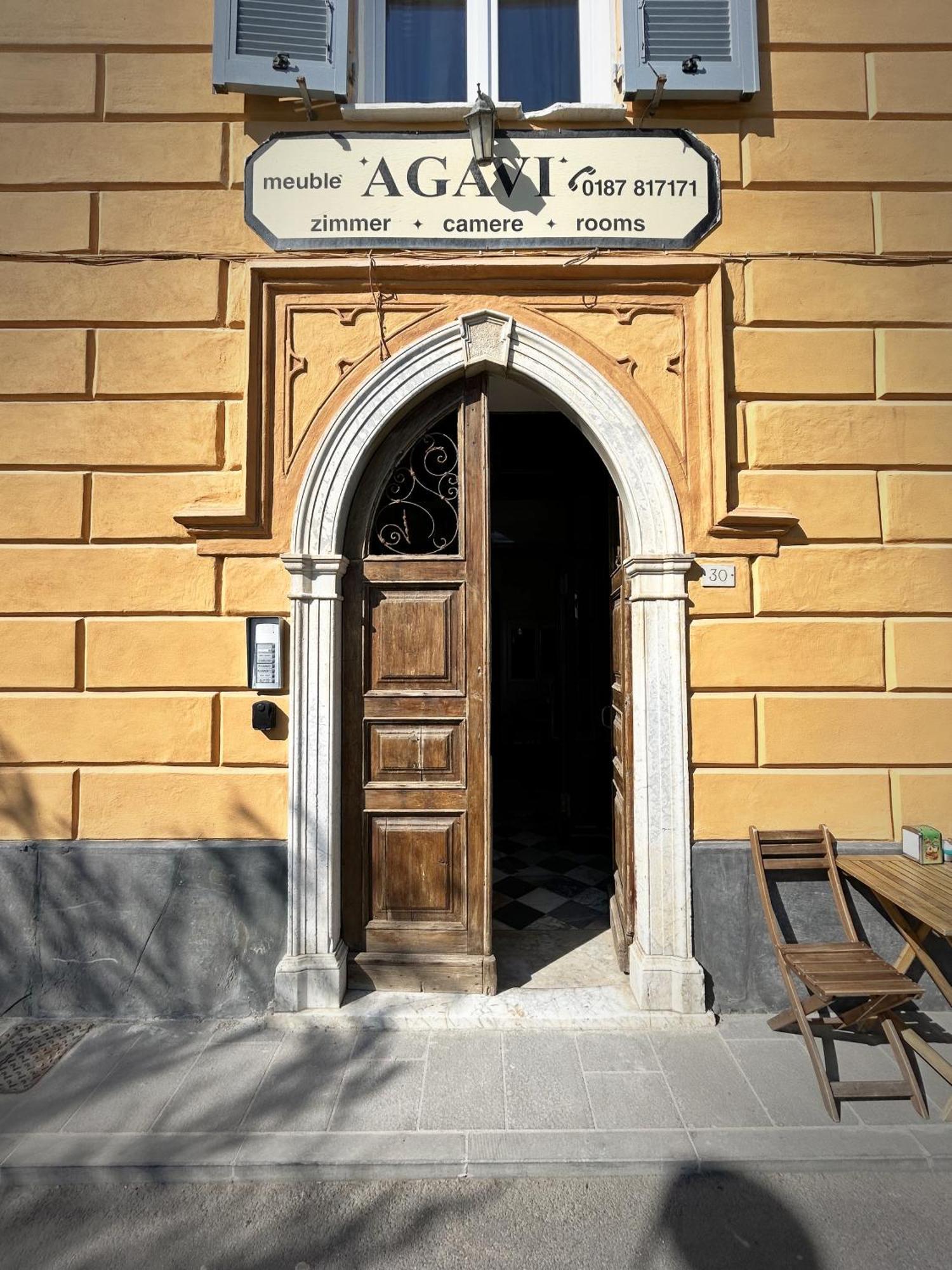 Hotel Meuble Agavi Монтеросо ал Маре Екстериор снимка